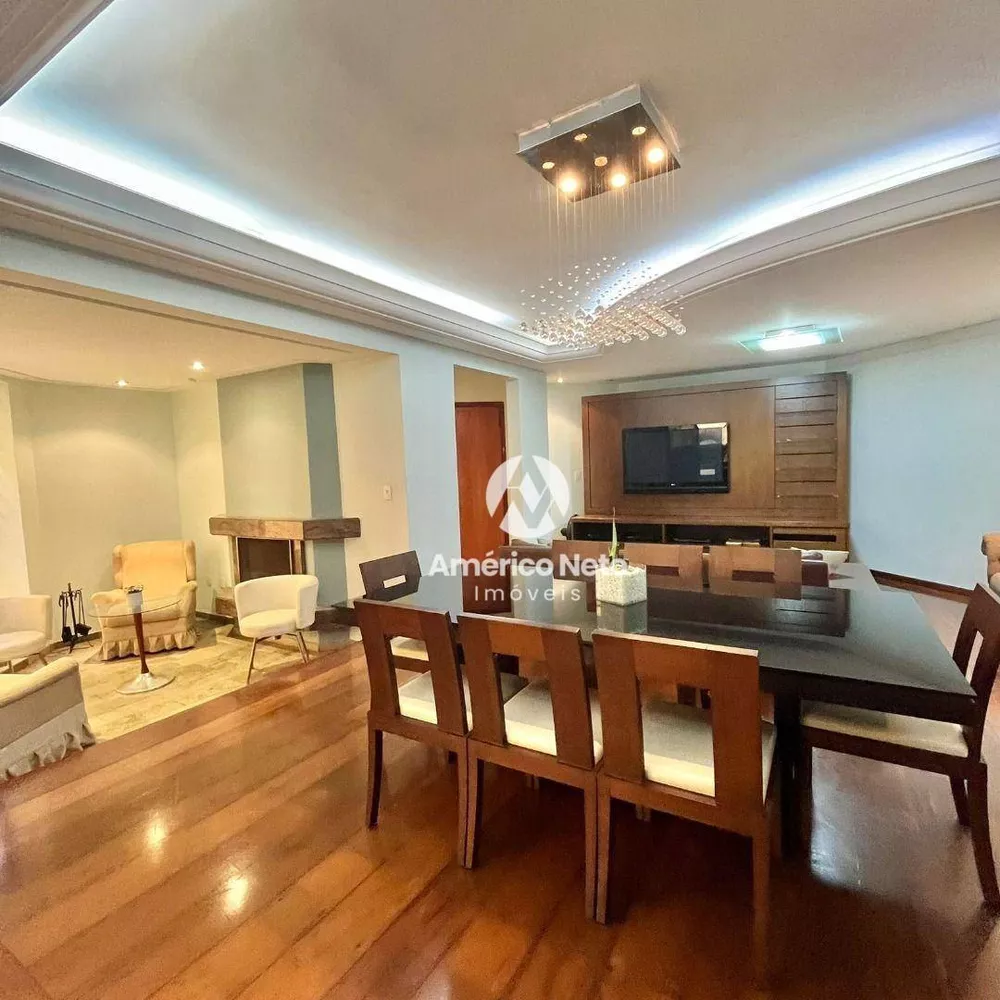 Apartamento, 3 quartos, 197 m² - Foto 1