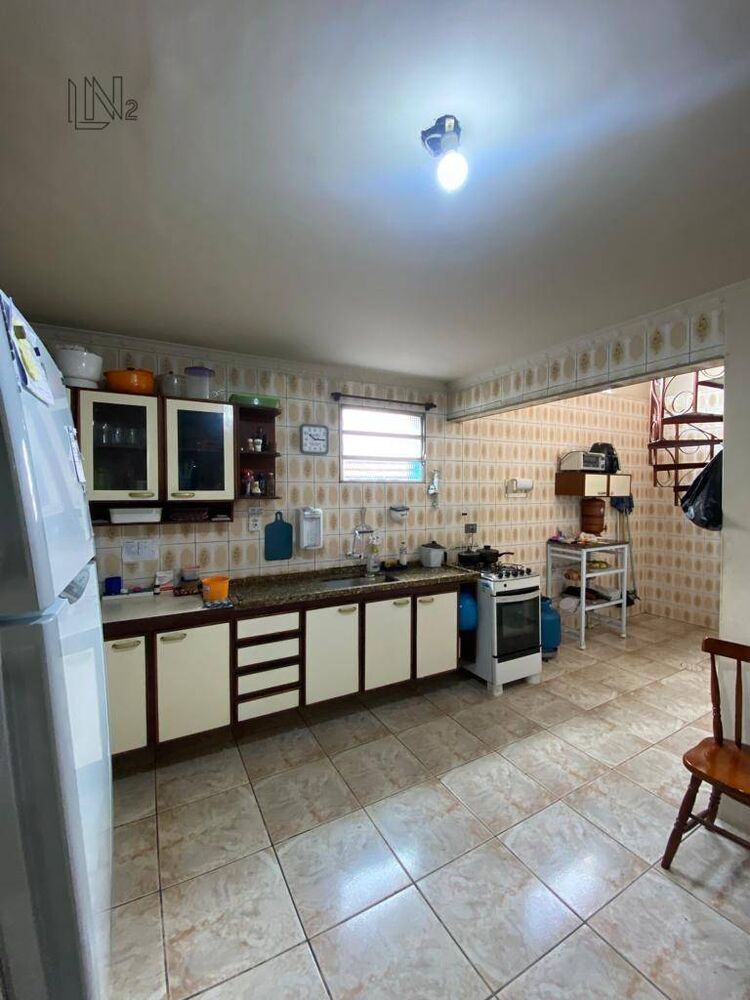 Sobrado à venda com 3 quartos, 215m² - Foto 6