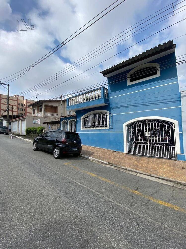 Sobrado à venda com 3 quartos, 215m² - Foto 3