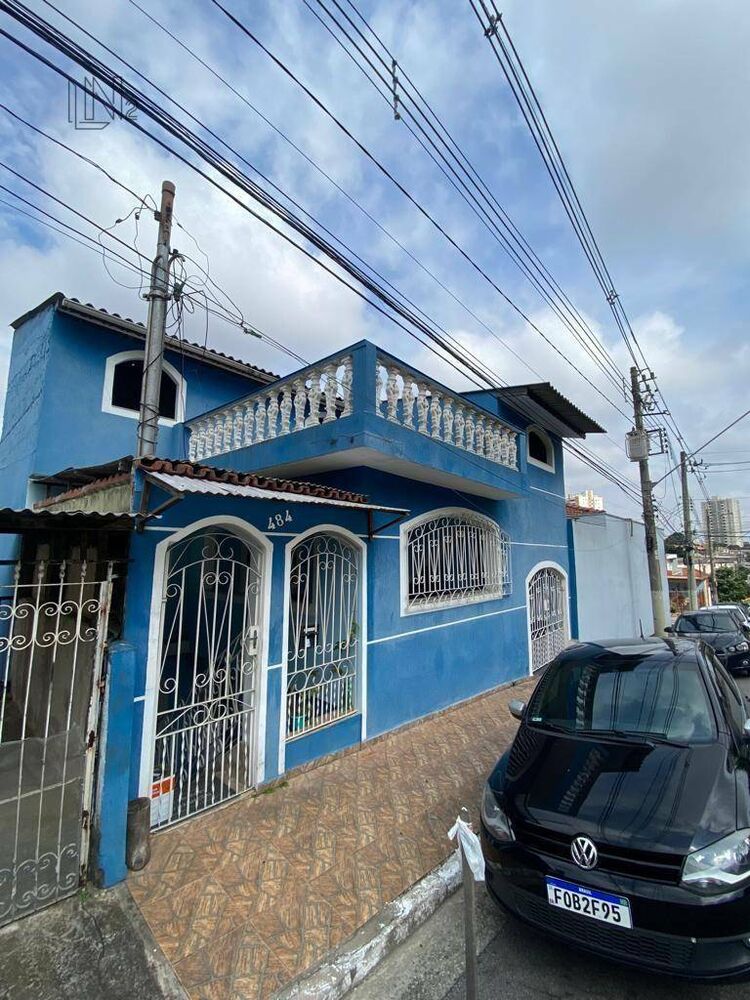 Sobrado à venda com 3 quartos, 215m² - Foto 1