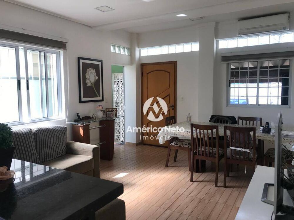 Casa, 2 quartos, 150 m² - Foto 1