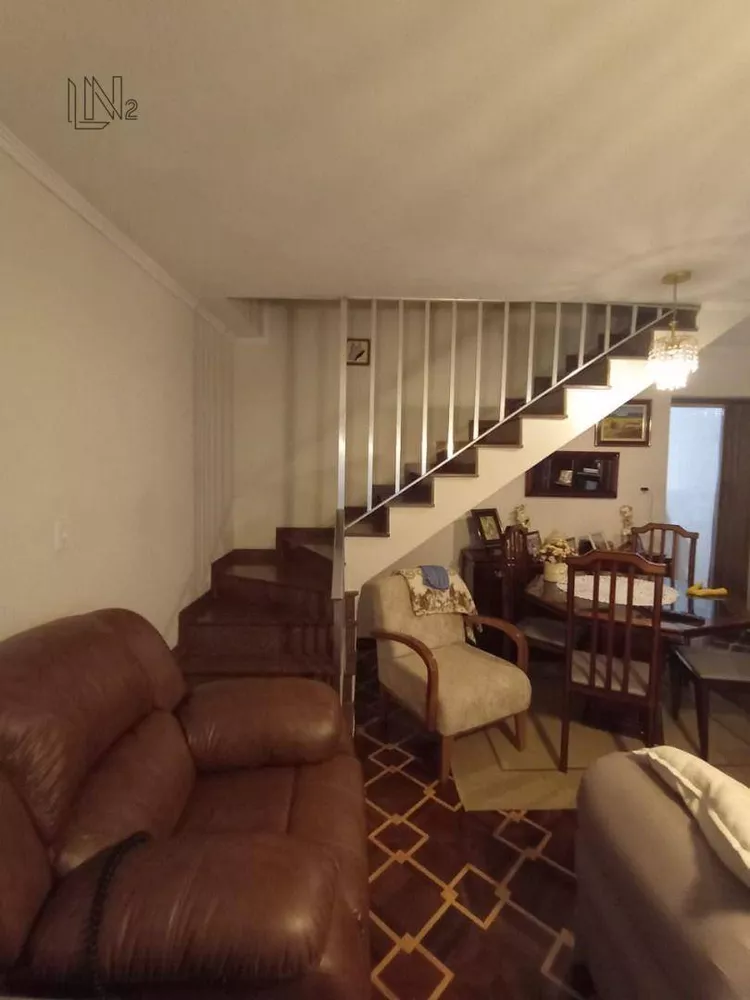 Sobrado, 3 quartos, 260 m² - Foto 1