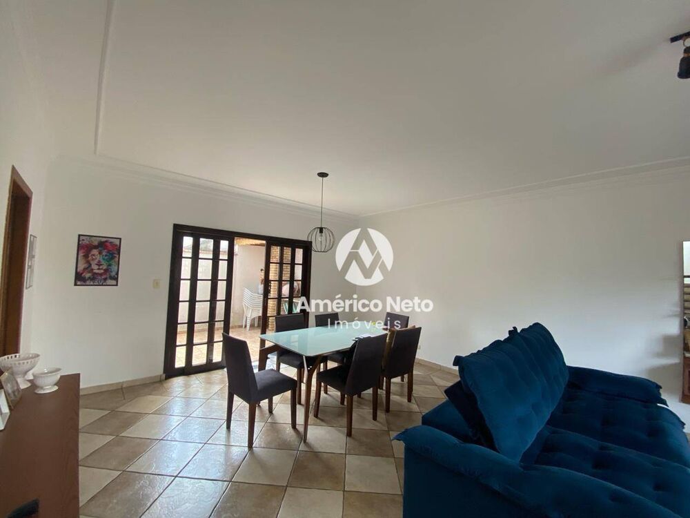Sobrado, 3 quartos, 239 m² - Foto 2