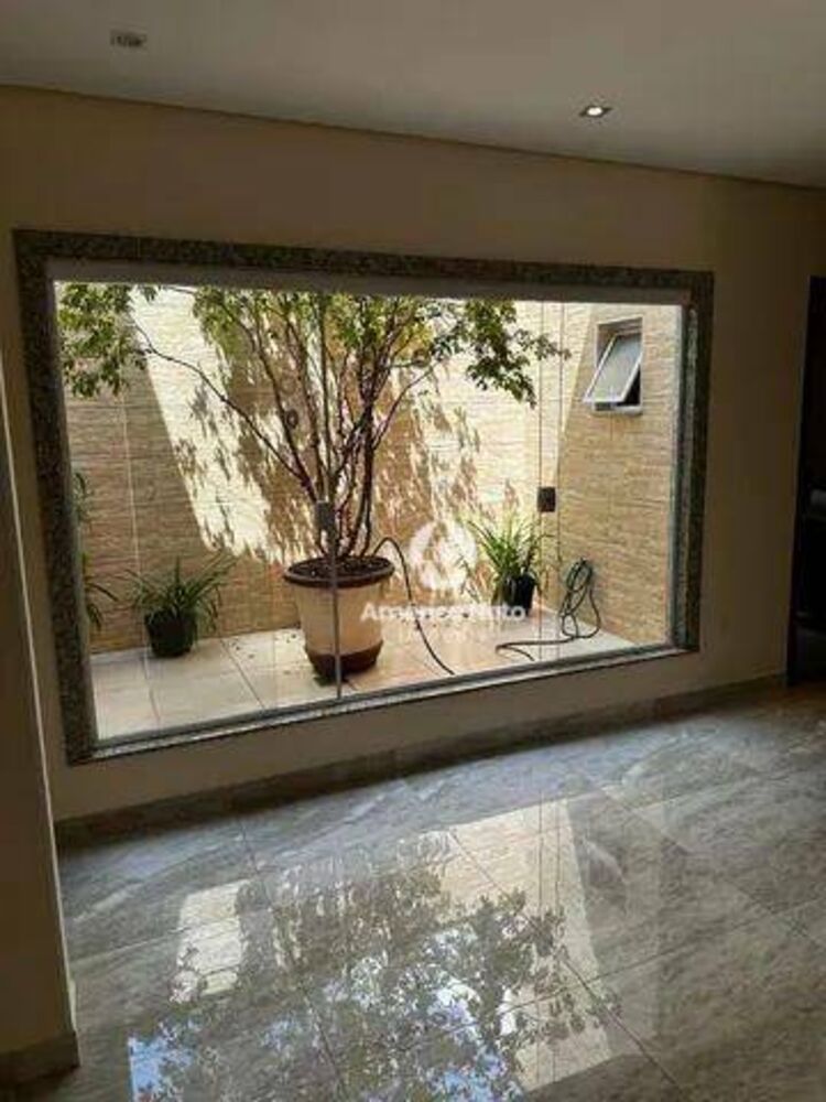 Casa, 3 quartos, 244 m² - Foto 3