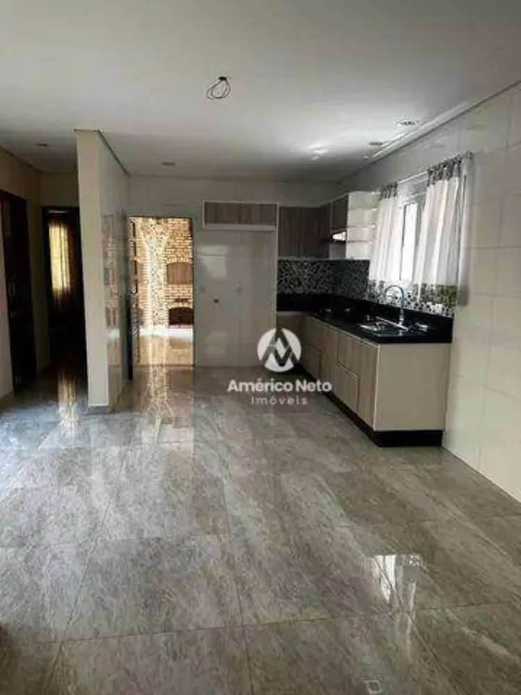 Casa, 3 quartos, 244 m² - Foto 2