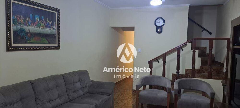 Sobrado, 3 quartos, 241 m² - Foto 1