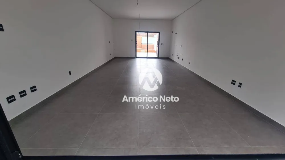 Sobrado, 3 quartos, 224 m² - Foto 2
