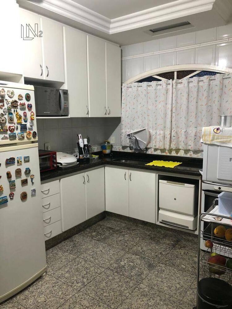 Sobrado à venda com 4 quartos, 272m² - Foto 12