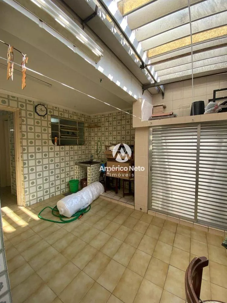 Sobrado à venda com 3 quartos, 205m² - Foto 3