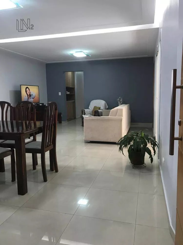 Apartamento, 3 quartos, 140 m² - Foto 1
