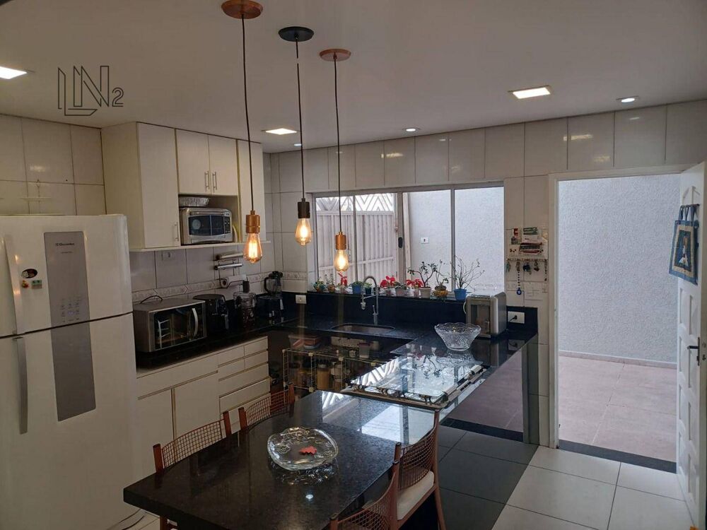 Sobrado, 2 quartos, 183 m² - Foto 1