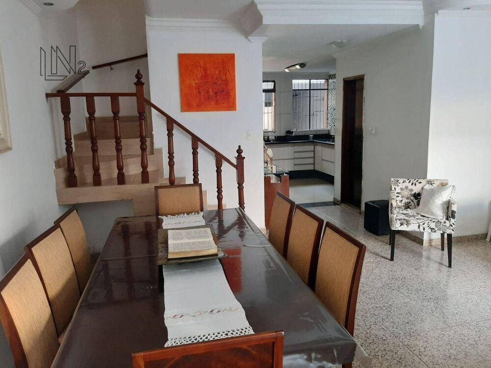 Sobrado, 3 quartos, 220 m² - Foto 1