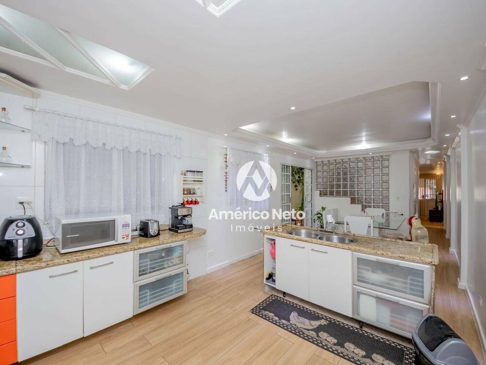 Sobrado, 3 quartos, 183 m² - Foto 1