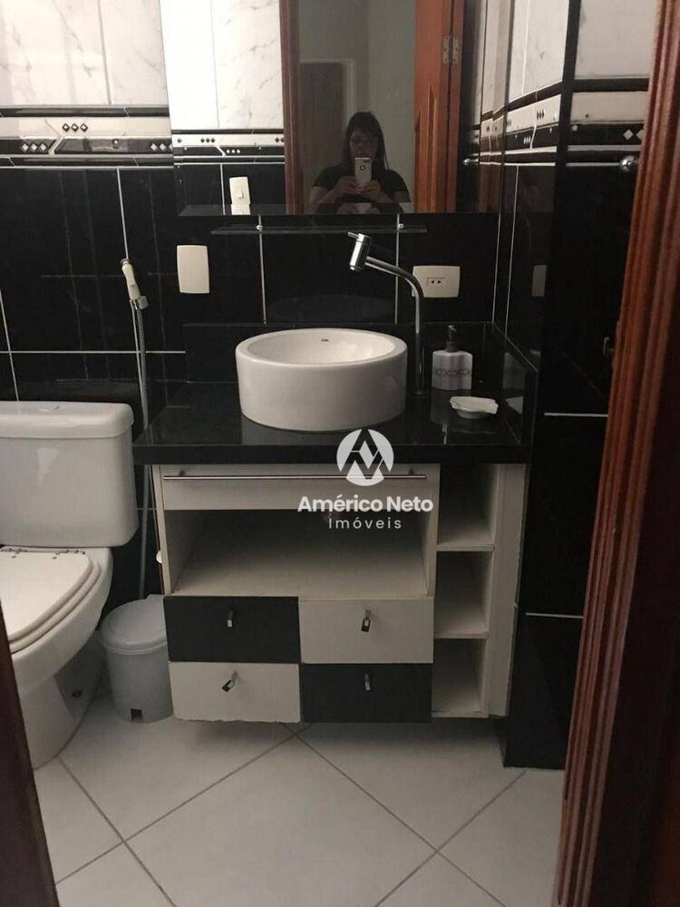 Cobertura, 3 quartos, 220 m² - Foto 4