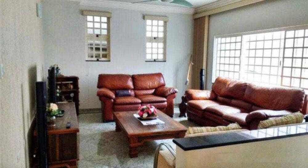 Sobrado, 4 quartos, 210 m² - Foto 2