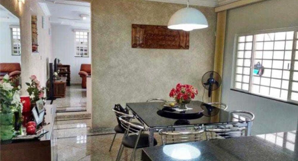 Sobrado, 4 quartos, 210 m² - Foto 1