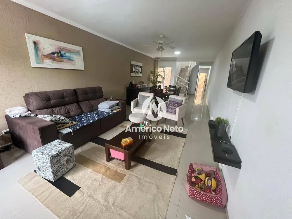 Sobrado, 3 quartos, 231 m² - Foto 2