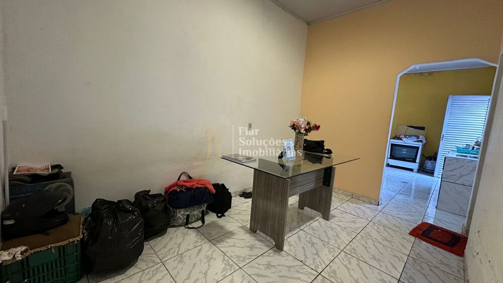 Casa à venda com 3 quartos, 180m² - Foto 3