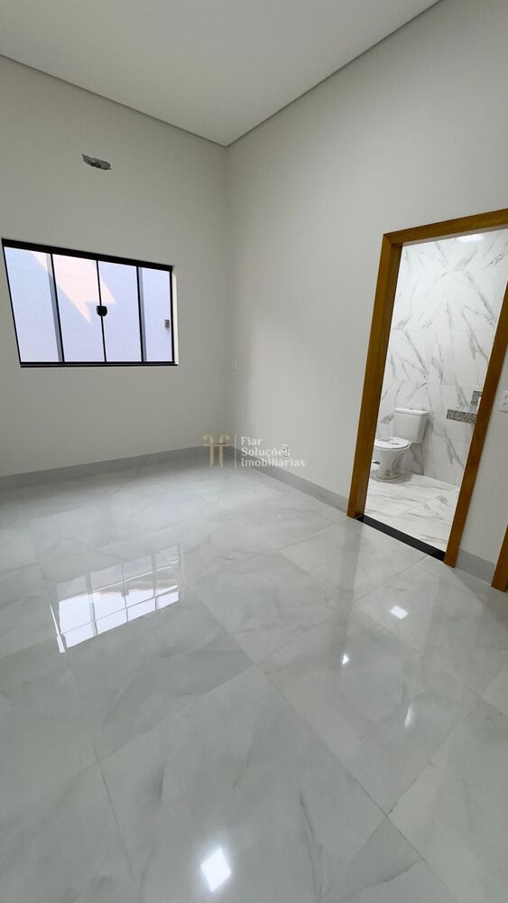 Casa à venda com 3 quartos, 182m² - Foto 2