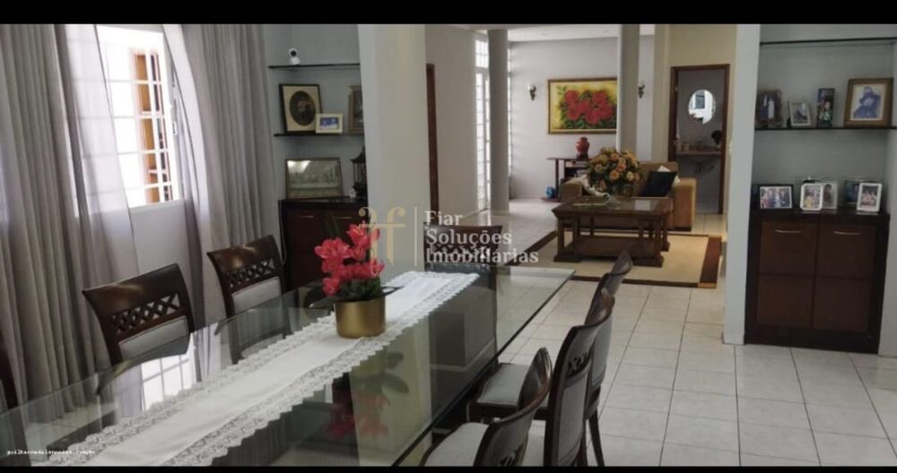 Casa à venda com 4 quartos, 389m² - Foto 5