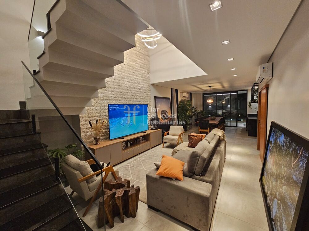 Sobrado à venda com 4 quartos, 343m² - Foto 2