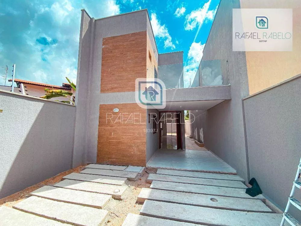 Casa à venda com 4 quartos, 150m² - Foto 1