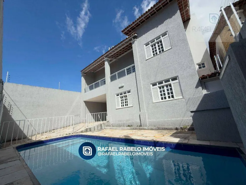 Casa, 5 quartos, 143 m² - Foto 1