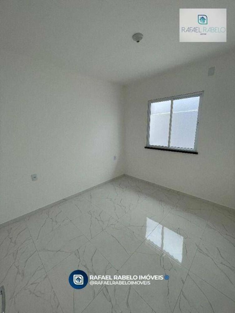 Casa à venda com 3 quartos, 107m² - Foto 2