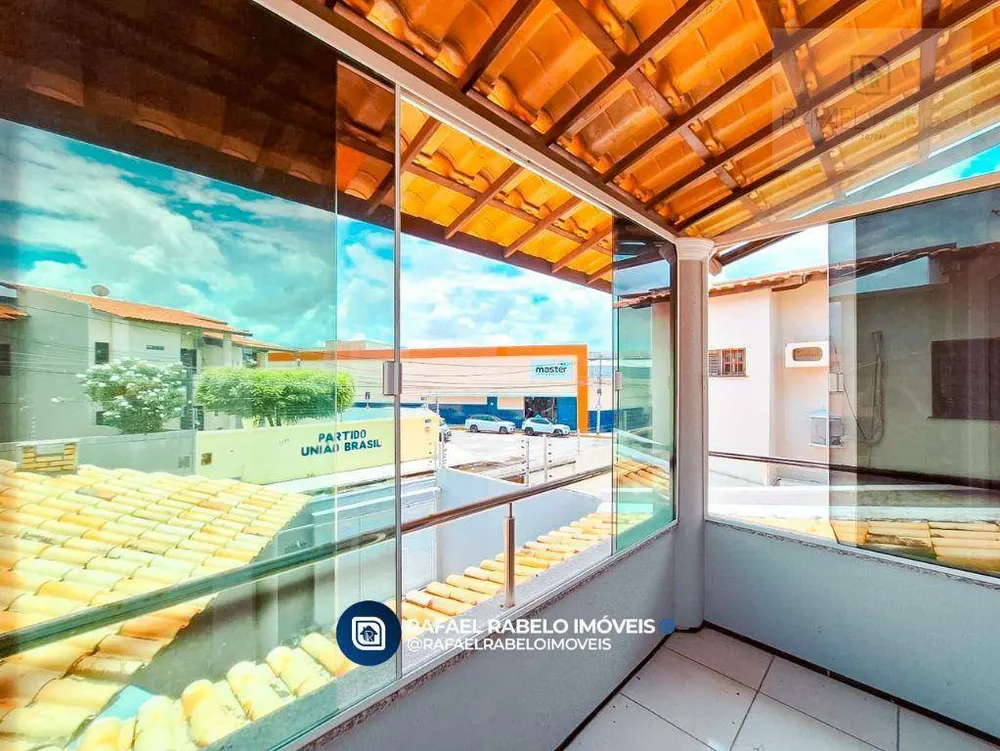 Casa, 4 quartos, 230 m² - Foto 1