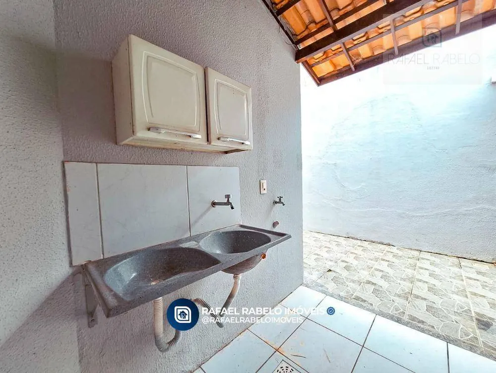 Casa, 4 quartos, 230 m² - Foto 2