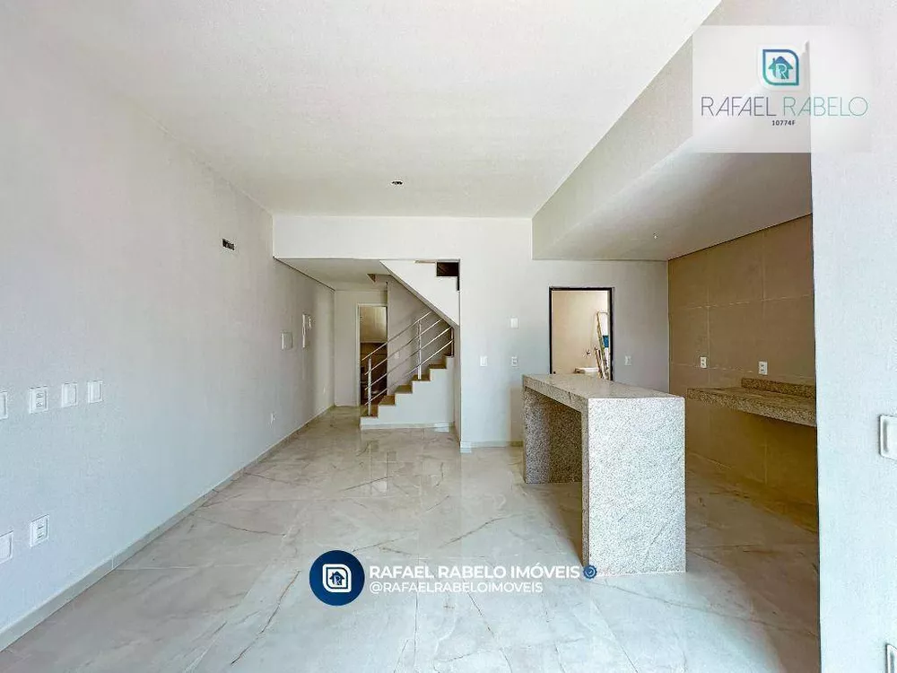 Casa à venda com 3 quartos, 118m² - Foto 3