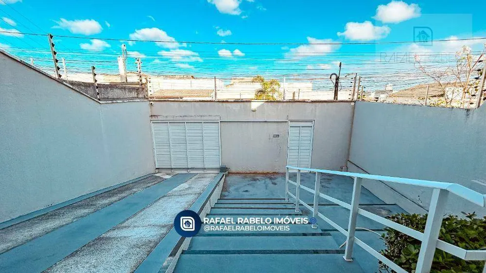 Casa, 4 quartos, 159 m² - Foto 1