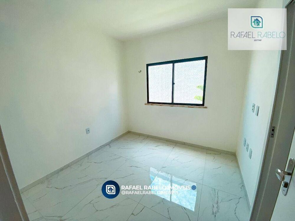 Casa à venda com 3 quartos, 96m² - Foto 2