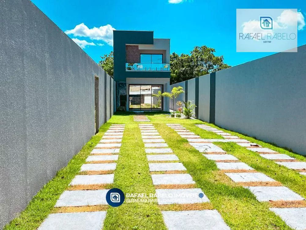 Casa à venda com 4 quartos, 136m² - Foto 1