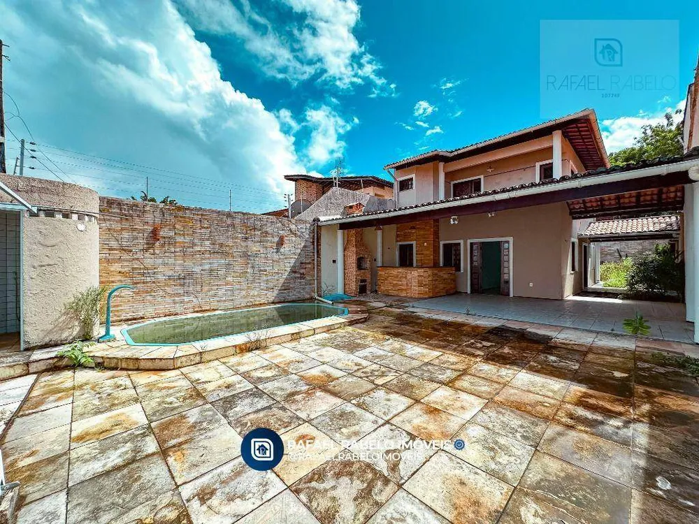 Casa, 4 quartos, 181 m² - Foto 1