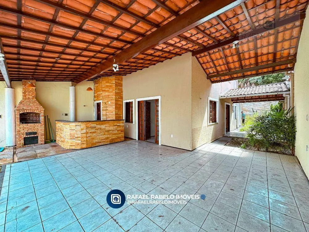 Casa, 4 quartos, 181 m² - Foto 2