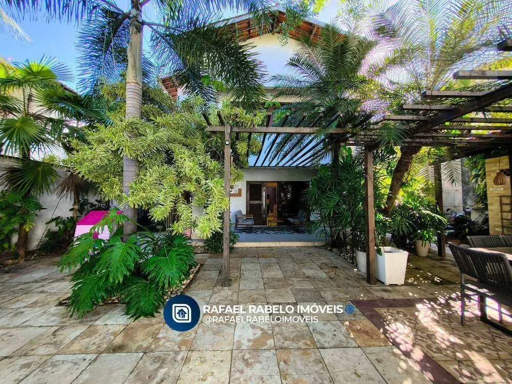 Casa, 4 quartos, 240 m² - Foto 1