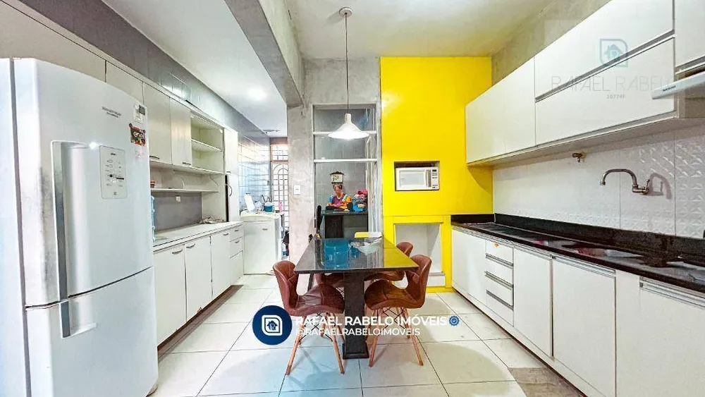 Casa, 3 quartos, 244 m² - Foto 3