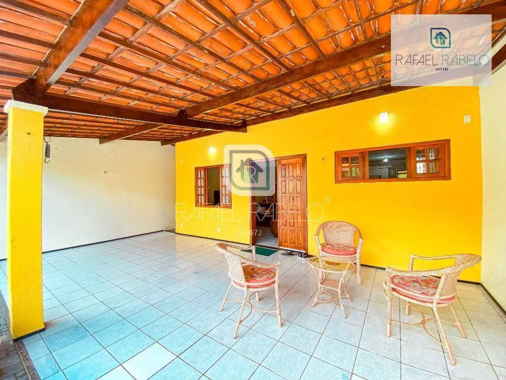 Casa de Condomínio à venda com 5 quartos, 150m² - Foto 2