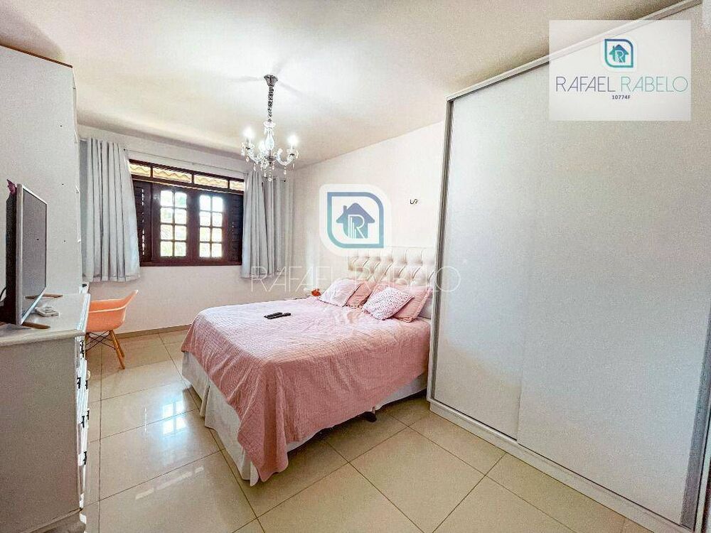 Casa à venda com 3 quartos, 225m² - Foto 4
