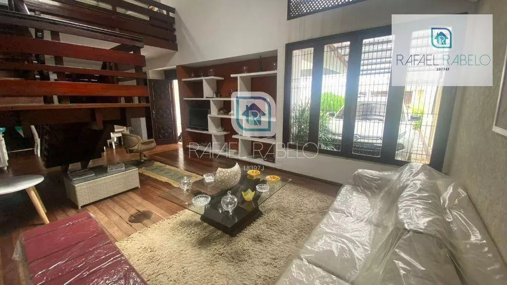 Casa à venda com 7 quartos, 235m² - Foto 3