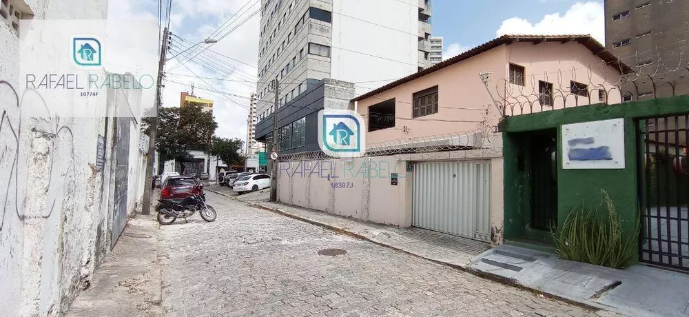 Casa à venda com 6 quartos, 320m² - Foto 3