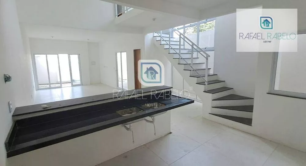 Casa à venda com 3 quartos, 205m² - Foto 3