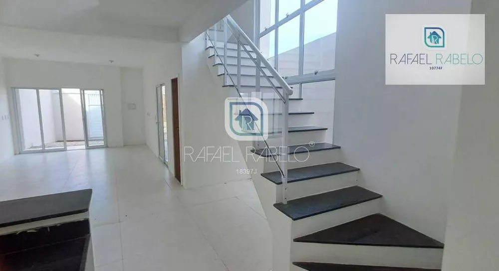 Casa à venda com 3 quartos, 205m² - Foto 4