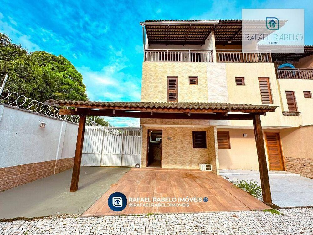 Casa à venda com 4 quartos, 120m² - Foto 1