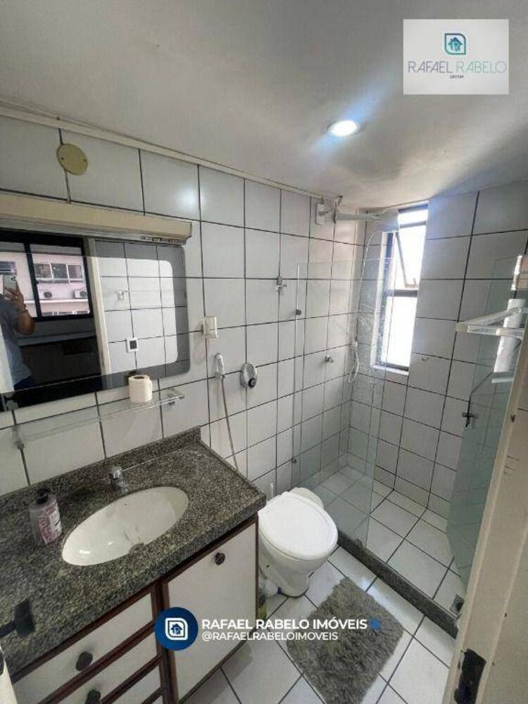 Apartamento para alugar com 3 quartos, 140m² - Foto 2