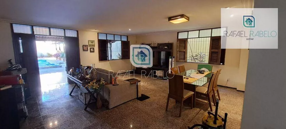 Casa à venda com 5 quartos, 268m² - Foto 4