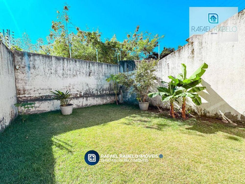 Casa à venda com 4 quartos, 196m² - Foto 4