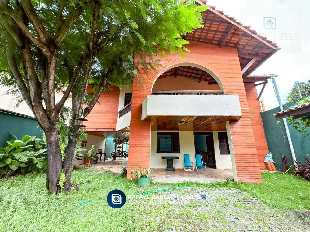 Casa, 4 quartos, 230 m² - Foto 1