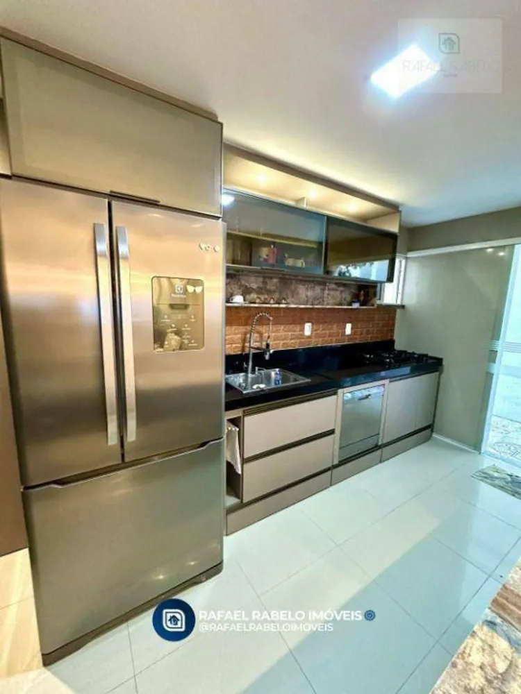 Casa, 3 quartos, 220 m² - Foto 2